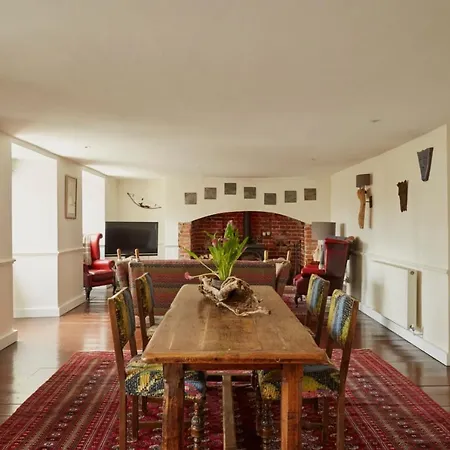 Luxe Apartment *